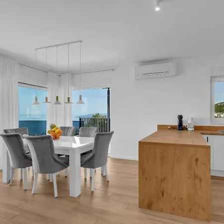 Ivano Apartment